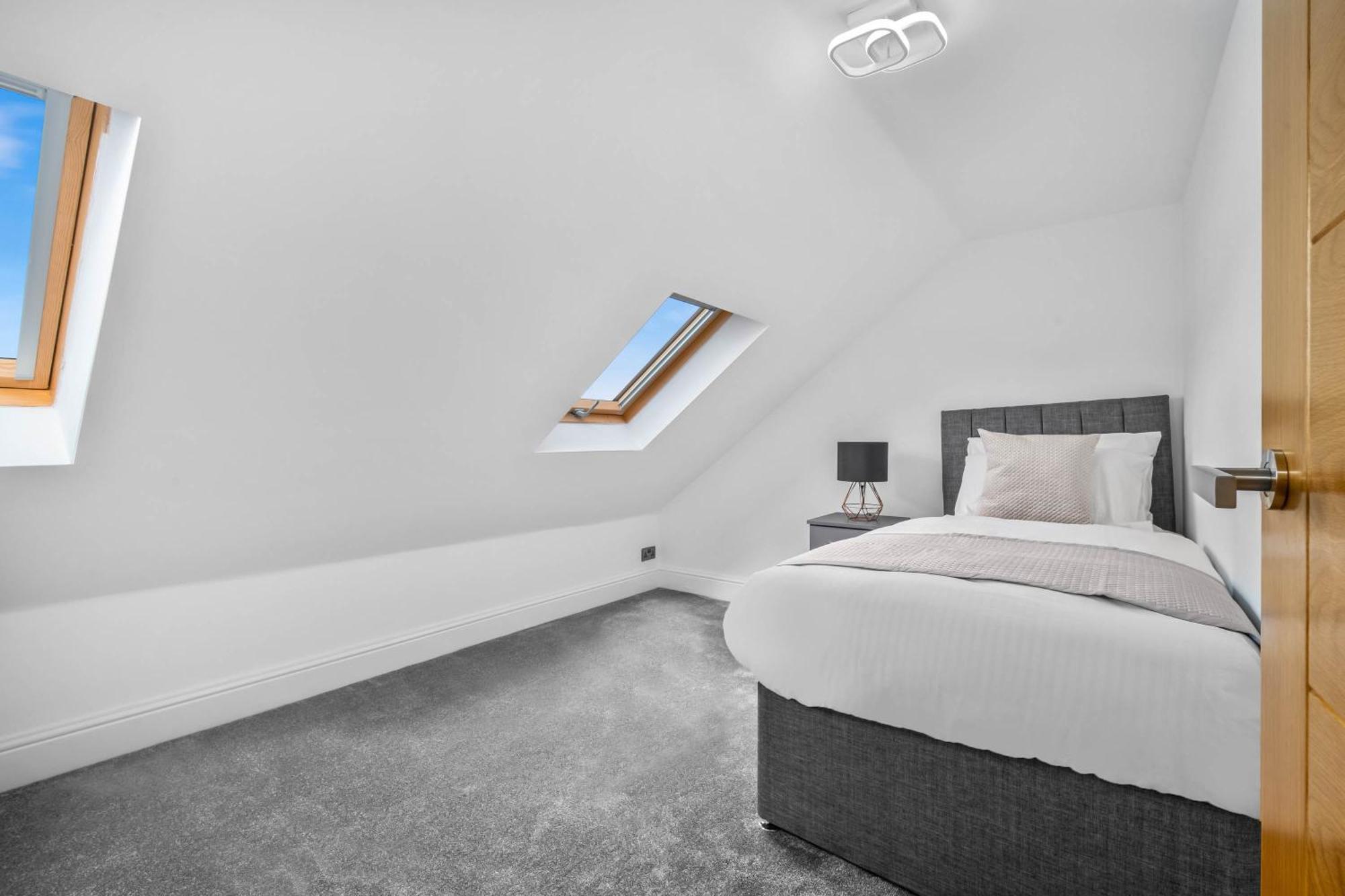 5 Bedroom House Solihull 10 Mins Drive From Bhx & Nec Private Off Road Parking Birmingham Extérieur photo