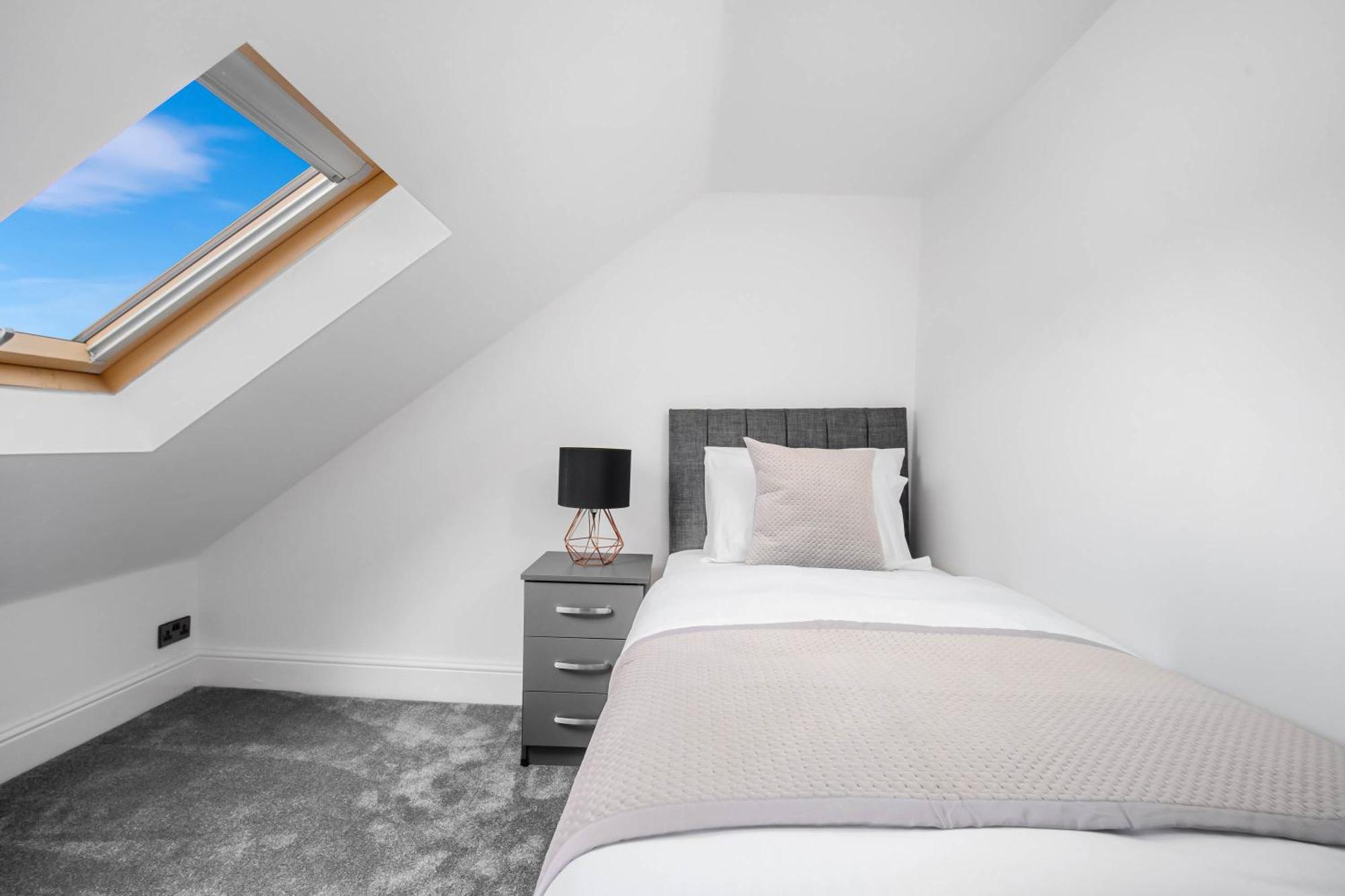 5 Bedroom House Solihull 10 Mins Drive From Bhx & Nec Private Off Road Parking Birmingham Extérieur photo